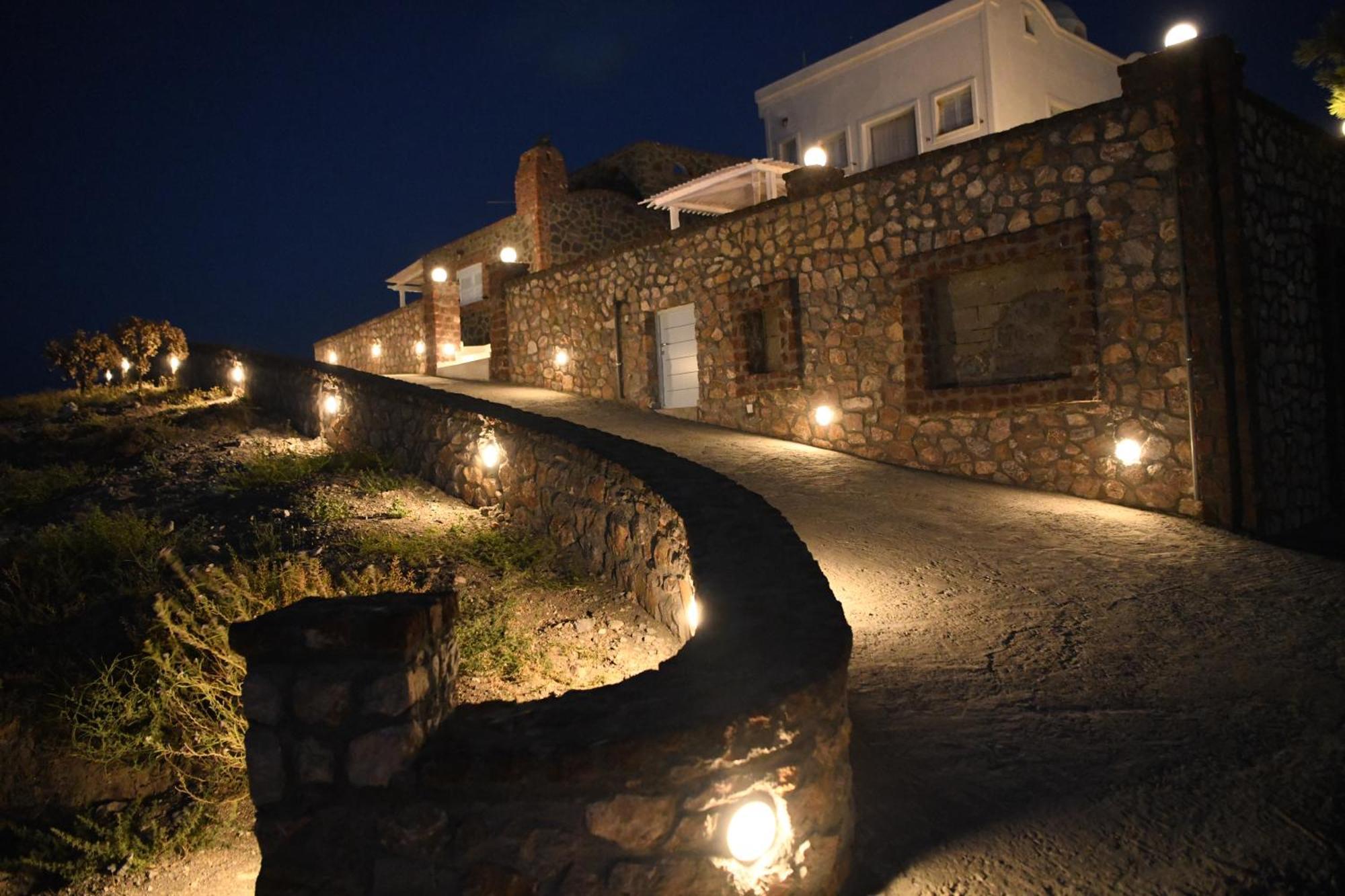 Starlight Luxury Seaside Villa & Suites إيميروفيغلي المظهر الخارجي الصورة